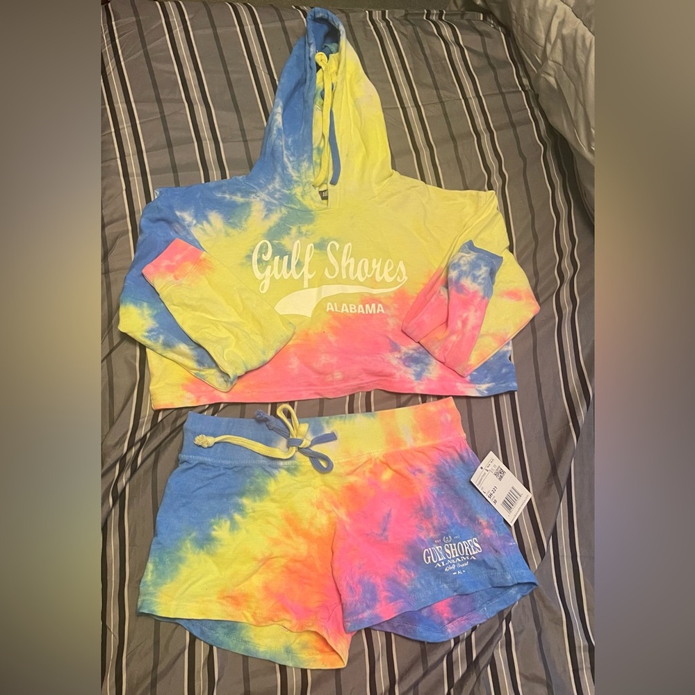 Gulf Shores, Alabama Tie Dye Ladies Crop Top & Tie Dye Ladies Shorts